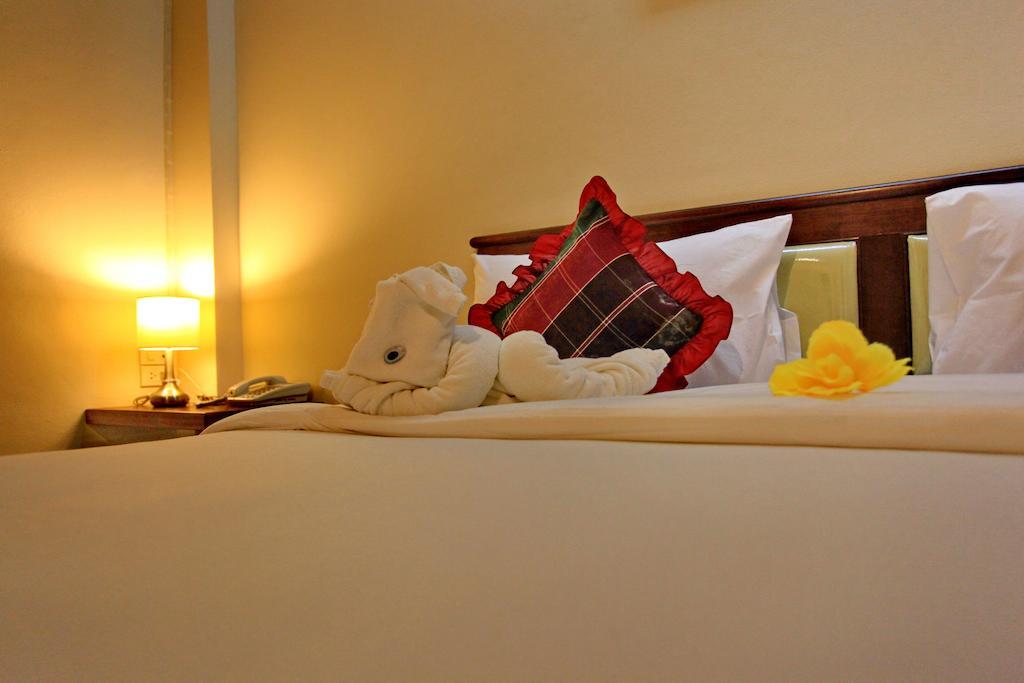 Chumphon Travelodge Buitenkant foto