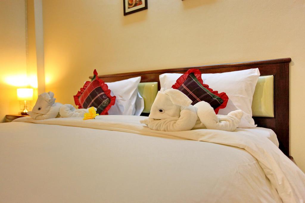 Chumphon Travelodge Buitenkant foto